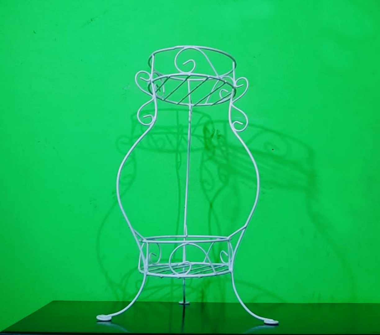 পুস্পা টপ স্যান্ড ! Metal Flower Stand 2-layer Display Shelf Modern Metal Flower Stand